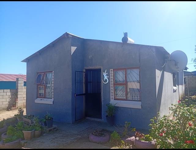 4 BEDROOM HOUSE FOR SALE IN GREENSFIELDS